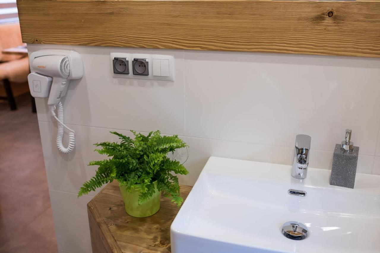 Domek & Apartament Na Ogrodzie Suche Luaran gambar